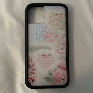 Wildflower Iphone 11 phone case !!